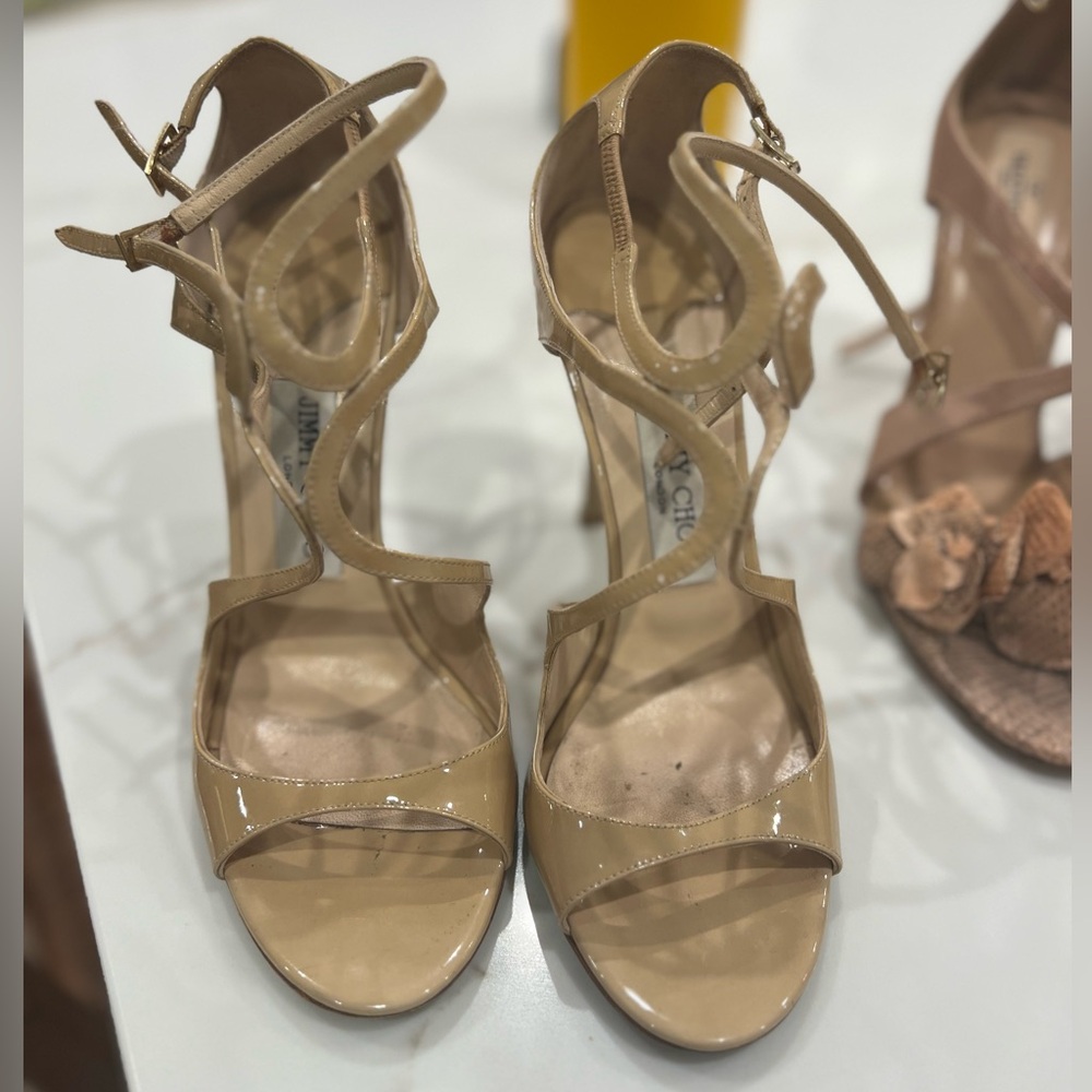 Jimmy Choo Azia patent leather tan! Fits like a size 8.5